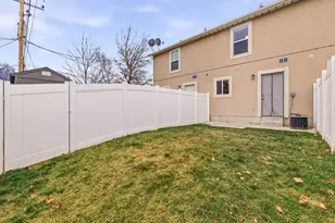 369 N Main St E, Orem, UT 84057 - Photo 15