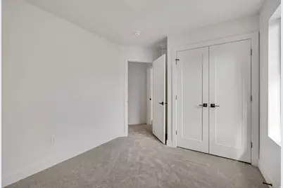 7633 S Woodtrail Way E, Sandy, UT 84047 - Photo 21