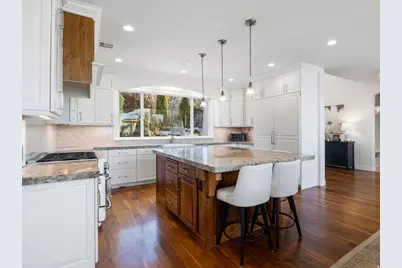 8330 S Danish Rd S, Cottonwood Heights, UT 84093 - Photo 25