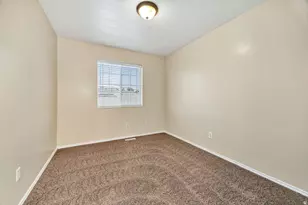 2 N Somerset Pl W, Logan, UT 84341 - Photo 11