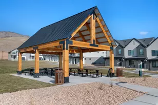 403 E Levengrove Dr, Lehi, UT 84043 - Photo 3