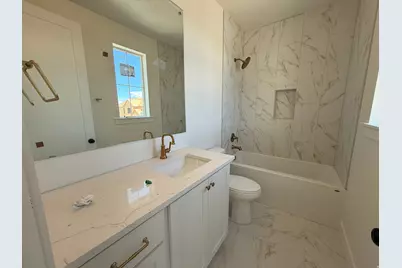 1547 N 275 W #5, Orem, UT 84057 - Photo 17