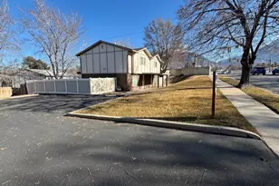 1997 E Parkridge Dr, Cottonwood Heights, UT 84121 - Photo 7