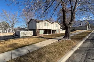 1997 E Parkridge Dr, Cottonwood Heights, UT 84121 - Photo 3