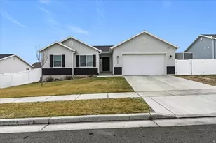 1151 W Honeycomb Dr, Grantsville, UT 84029 - Photo 3