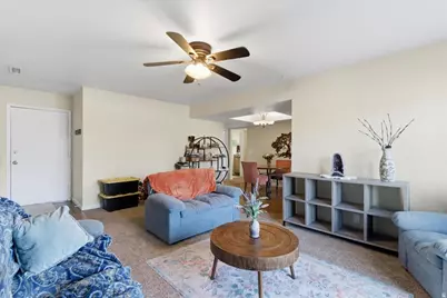 5809 S Waterbury Dr Dr #D, Salt Lake City, UT 84121 - Photo 3