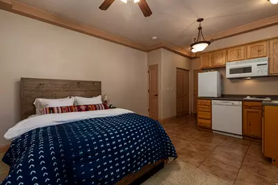 320 W Los Barancos Ln, Kanab, UT 84741 - Photo 45