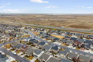 940 N Skipton W, North Salt Lake, UT 84054 - Photo 31