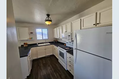 2548 N 1150 W, Layton, UT 84041 - Photo 3