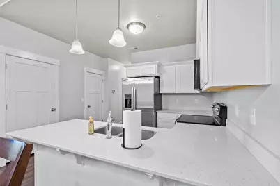 1776 W Newcastle Ln S #301, Saratoga Springs, UT 84045 - Photo 7