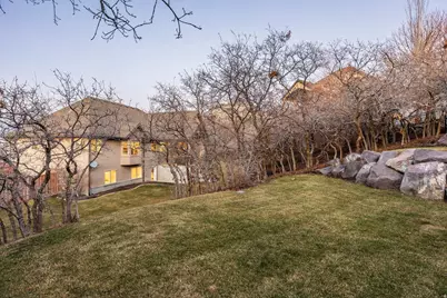 593 S Hidden Cir, North Salt Lake, UT 84054 - Photo 17