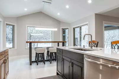 593 S Hidden Cir, North Salt Lake, UT 84054 - Photo 29