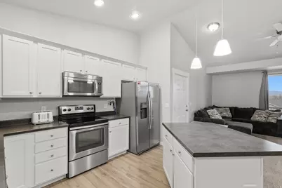 282 W 605 N #I, Centerville, UT 84014 - Photo 17