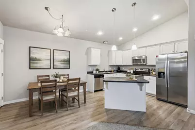 282 W 605 N #I, Centerville, UT 84014 - Photo 1