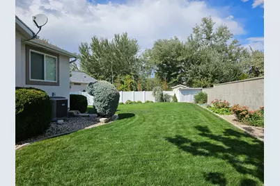 151 E Emilee Kaye Cir, Sandy, UT 84070 - Photo 21