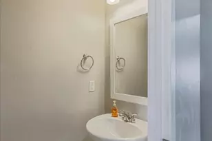 5653 W Pelican Ridge Ln, West Valley, UT 84118 - Photo 19