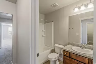 5653 W Pelican Ridge Ln, West Valley, UT 84118 - Photo 31