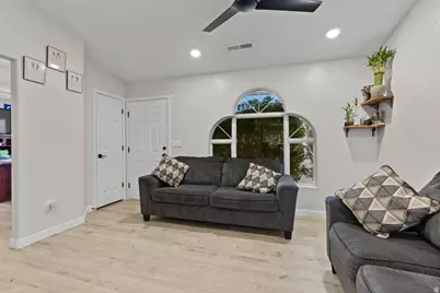 2550 E 610 N #A-B, Saint George, UT 84790 - Photo 17