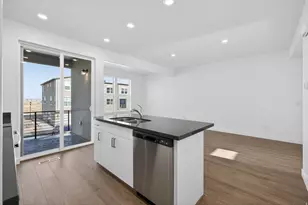 6811 W Heart Rock Ln, Herriman, UT 84096 - Photo 5