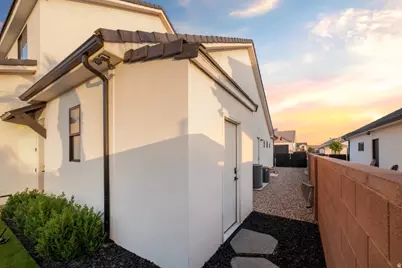 413 E 4235 S, Washington, UT 84780 - Photo 43