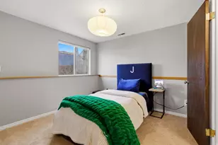 1048 E Cherry Ln, Layton, UT 84040 - Photo 15