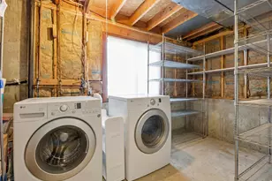 1048 E Cherry Ln, Layton, UT 84040 - Photo 17