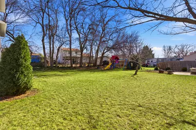 1048 E Cherry Ln, Layton, UT 84040 - Photo 21