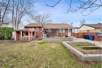 4558 S 300 W, Washington Terrace, UT 84405 - Photo 25