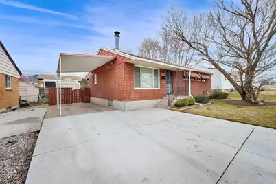 4558 S 300 W, Washington Terrace, UT 84405 - Photo 3