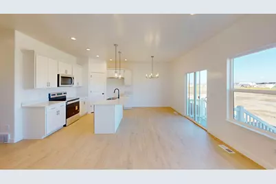 337 E 1480 N #37, Salem, UT 84653 - Photo 3