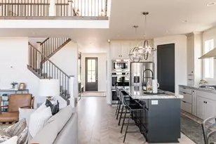 326 E Luna Cir, Salem, UT 84653 - Photo 3