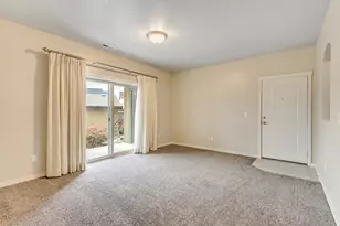 203 E Jordan Ridge Blvd N, Saratoga Springs, UT 84045 - Photo 5