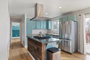 1593 E 6600 S, Uintah, UT 84405 - Photo 9