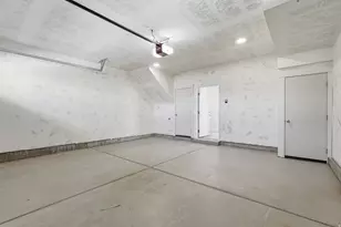 7331 S Sideline Ln W, Midvale, UT 84047 - Photo 31