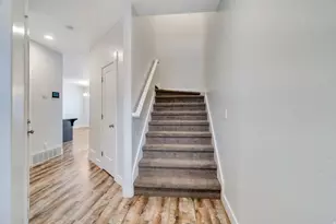 7217 N Clover Leaf Ln E, Eagle Mountain, UT 84005 - Photo 3