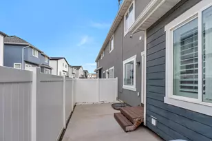 7217 N Clover Leaf Ln E, Eagle Mountain, UT 84005 - Photo 25