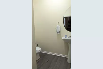 394 E 600 S #B, Vernal, UT 84078 - Photo 7