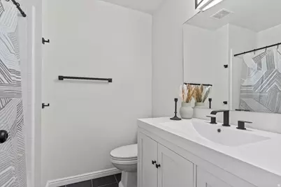 4270 S 2900 W, Roy, UT 84067 - Photo 15