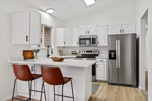 4270 S 2900 W, Roy, UT 84067 - Photo 9