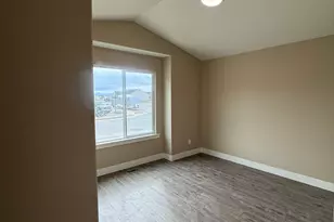 2259 E Sego Liliy Dr, Eagle Mountain, UT 84005 - Photo 5