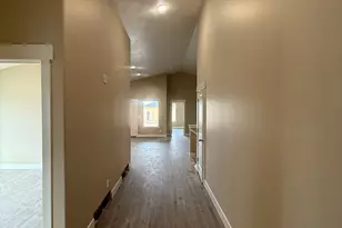 2259 E Sego Liliy Dr, Eagle Mountain, UT 84005 - Photo 3