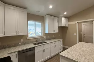 2259 E Sego Liliy Dr, Eagle Mountain, UT 84005 - Photo 11