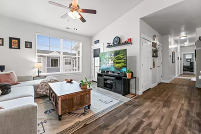 625 N Emery Ln, Vineyard, UT 84059 - Photo 5