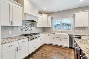 3208 W 10540 S, South Jordan, UT 84095 - Photo 11