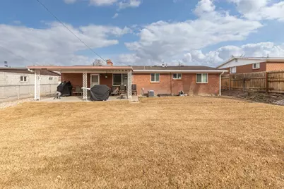 150 W 750 N, Clearfield, UT 84015 - Photo 27