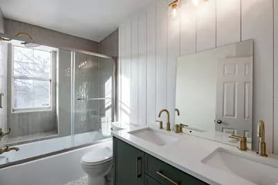 846 N Starcrest Dr, Salt Lake City, UT 84116 - Photo 15