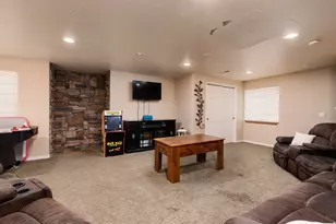 117 E 350 N, Aurora, UT 84620 - Photo 29