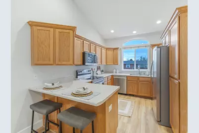 471 E 700 N, Orem, UT 84097 - Photo 5