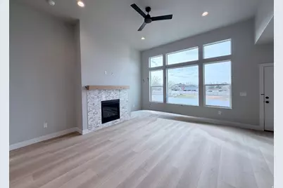 1661 S 3875 W #402, Taylor, UT 84401 - Photo 5