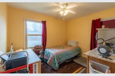 407 N 200 E, Kaysville, UT 84037 - Photo 9